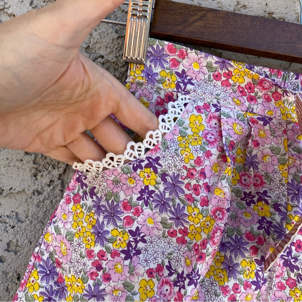OOBI Girls Floral Shorts With Pockets - Picture 3 of 10